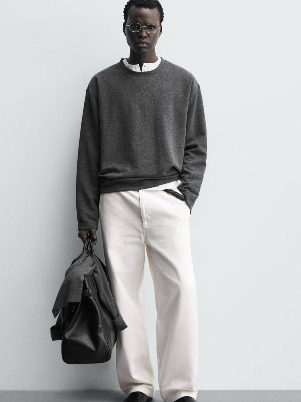 Zara Men's Charcoal Crewneck Sweater - Classic Casual